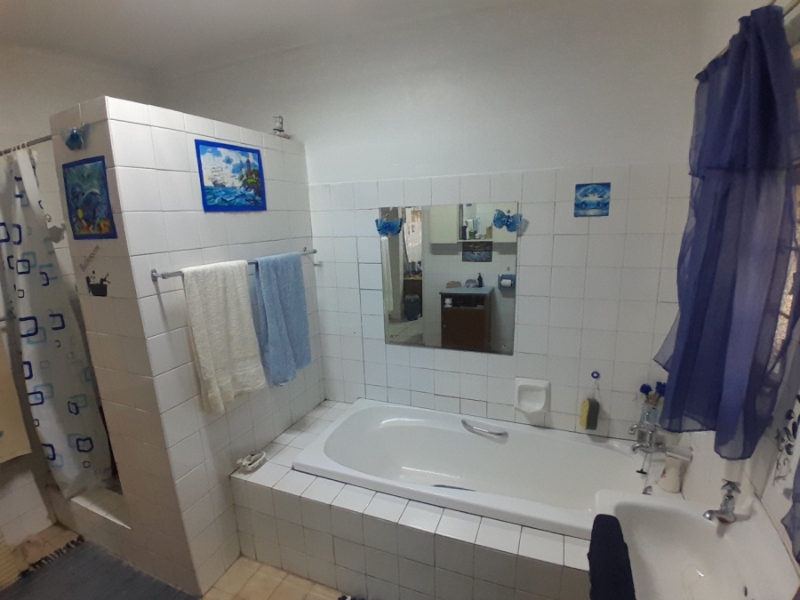 4 Bedroom Property for Sale in Deneysville Free State